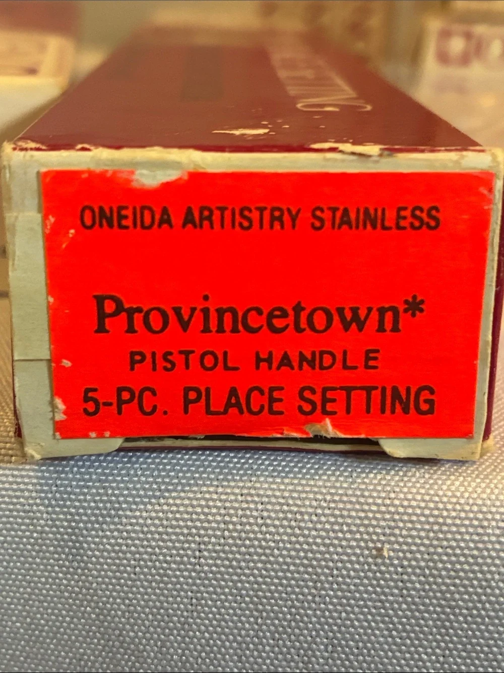 Vintage Oneida Provincetown Pistol handle Flatware 5-Piece Place Settings in box